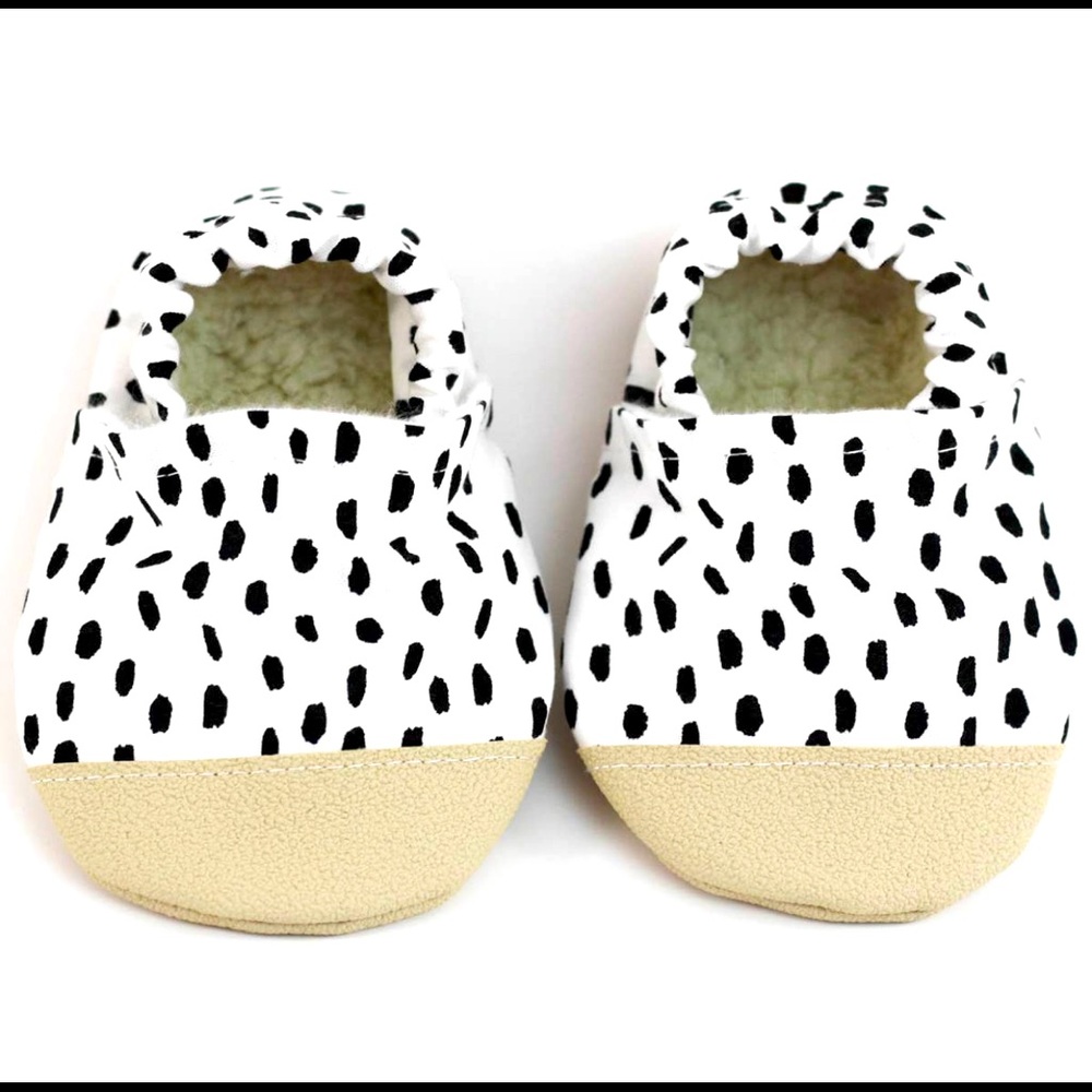 Polka dot nonslip moccasins